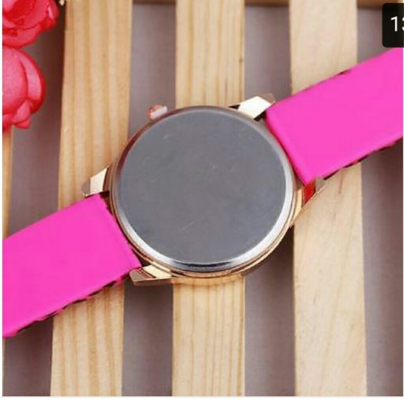 Hot Pink Geneva Leopard Design Silicone Watch - Picture 3 of 5